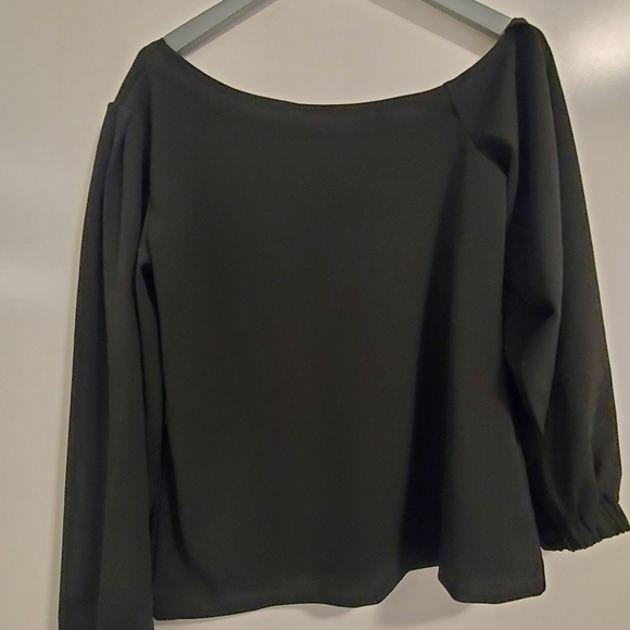 Banana Republic Black off shoulder top, Medium - Picture 2 of 2